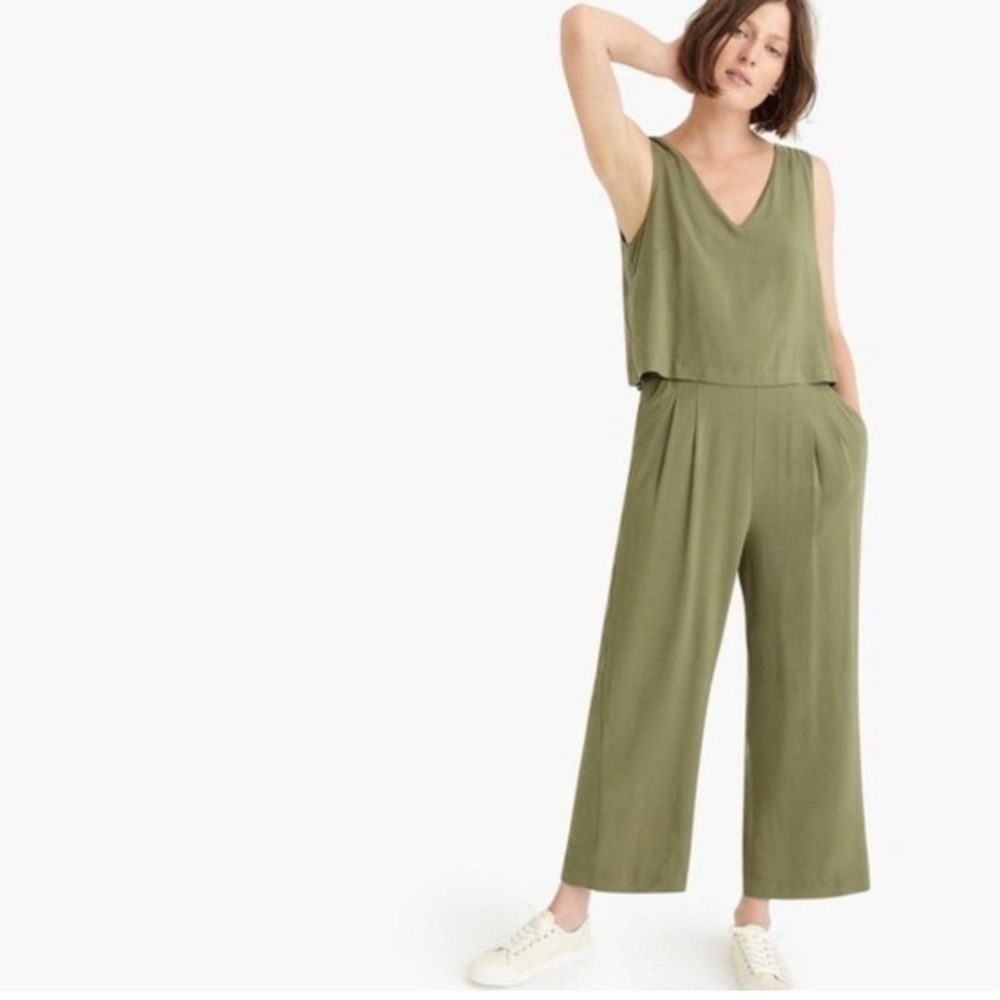 J. Crew Point Sur Olive Green V Neck Sleeveless Rayon Wide Leg Jumpsuit Size 4